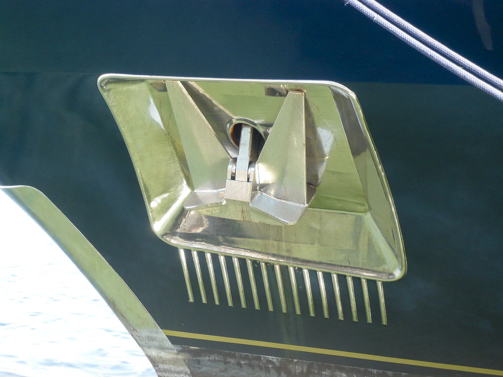 Reverie Luxury Yacht anchor